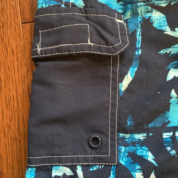 (3 for $20) kids Body Glove swim shorts/trunks small (8) - Picture 5 of 6